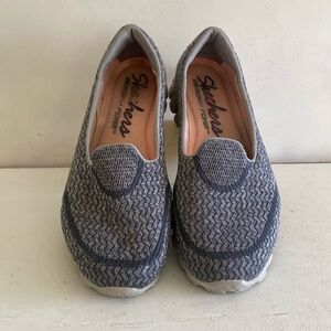 Sketchers memory foam gray slip on comfort flats size 8 1/2